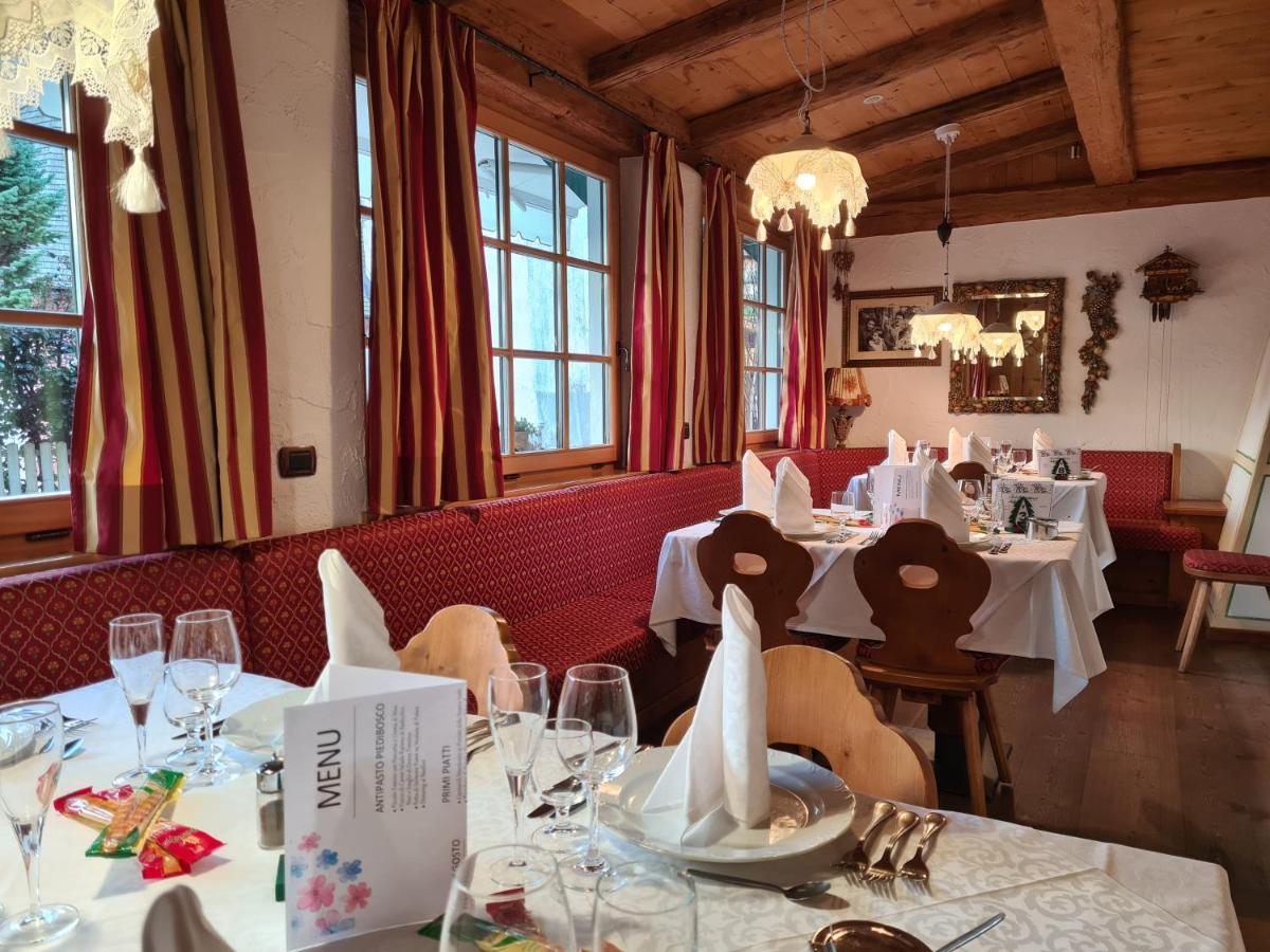 Hotel Piedibosco Moena Eksteriør billede