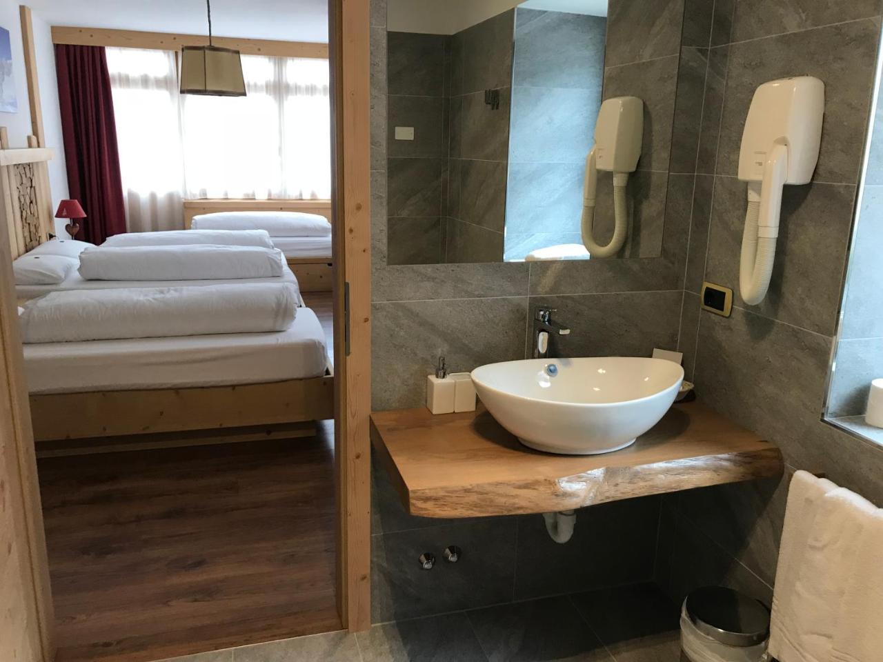 Hotel Piedibosco Moena Eksteriør billede